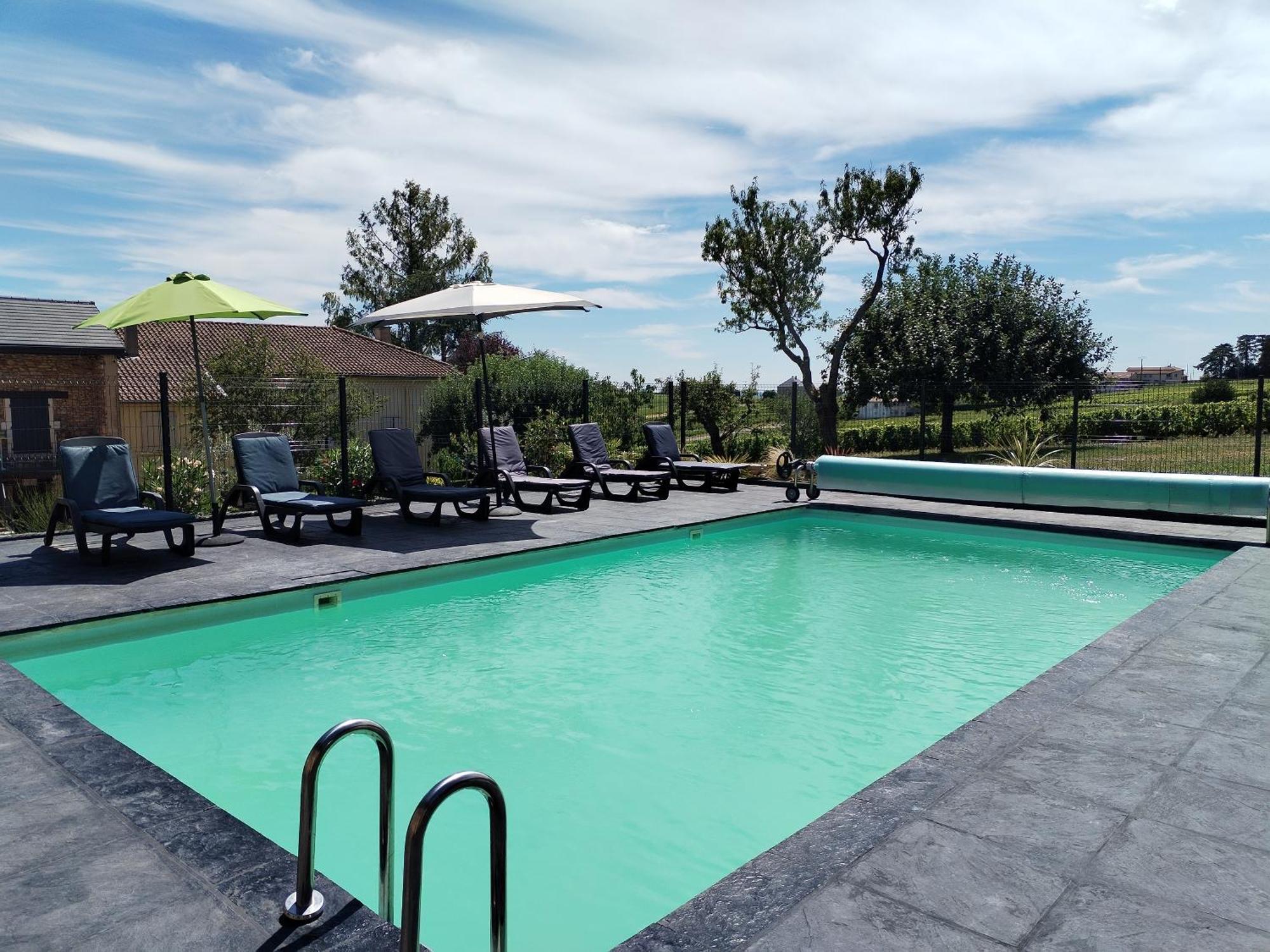 Vakantiehuis Le Petit Chateau De Sathonat - Horizon Paradis *