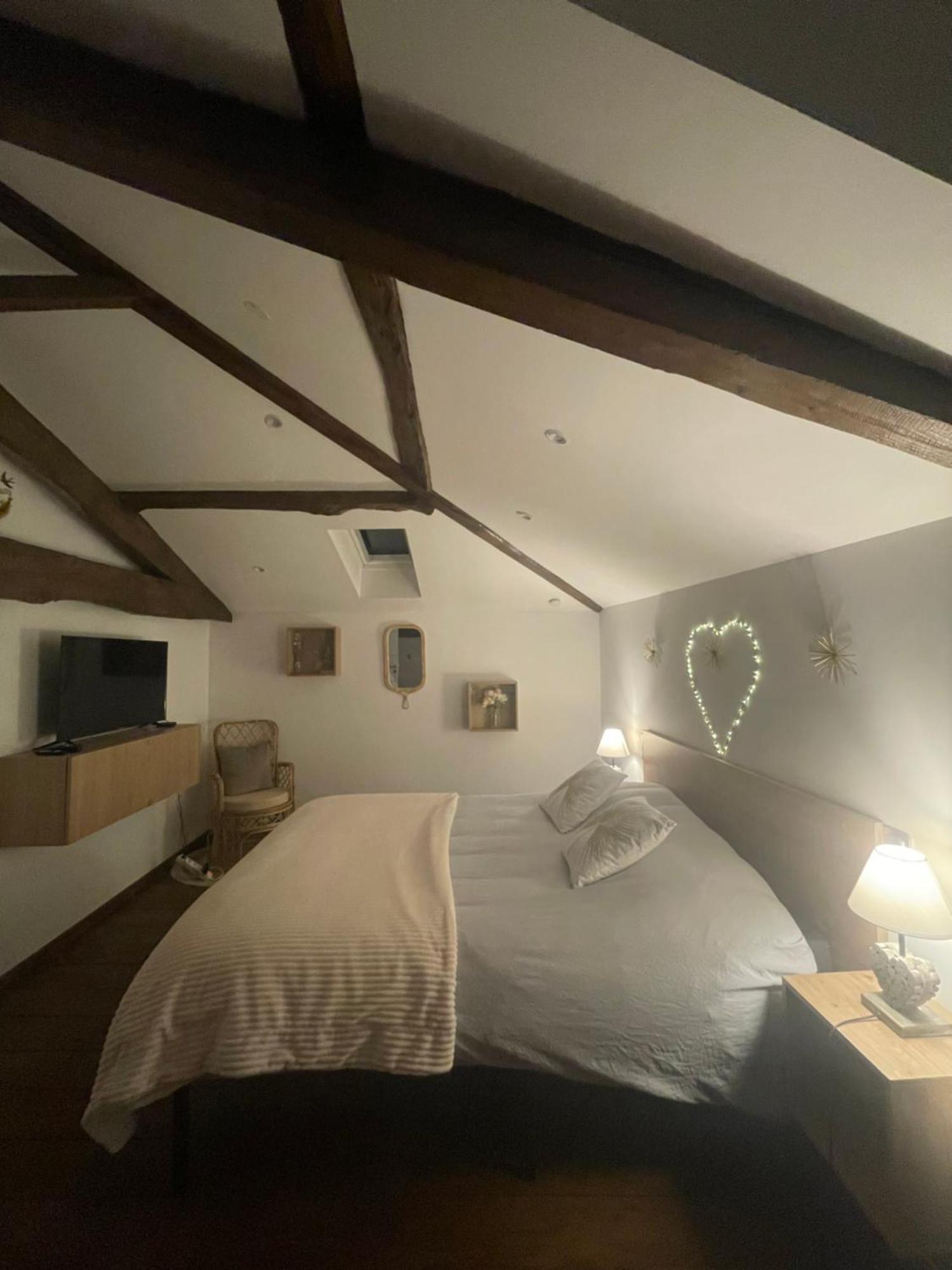 Le Petit Chateau De Sathonat - Horizon Paradis